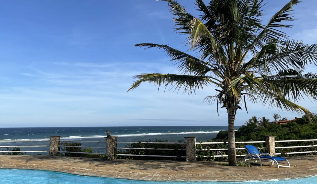 Utulivu house - beachfront